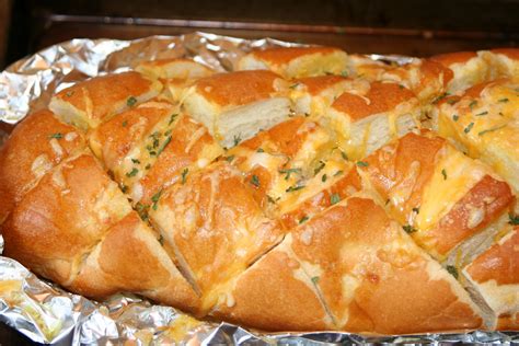 Brush with 3 tablespoons melted butter and sprinkle with cornmeal. Recipe Shoebox: Stuffed French Bread