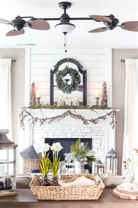 Stunning Winter Living Room Decor Ideas You Should Try 23 Sweetyhomee