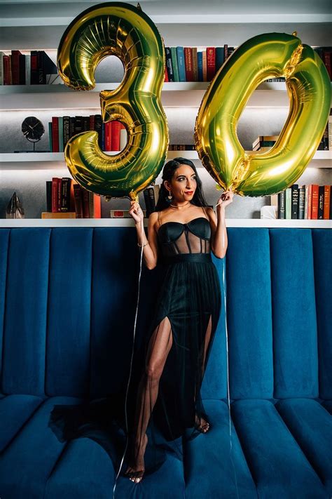 Celebrate Your 30 S With A Bit Of Glamour And Fun 30birthday Glamour 30inspiration