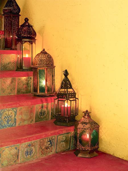 When you start seeing all these amazing pics, you begin to notice certain common elements in them… which is what makes our decor 'desi'. Taking a cue from Rajasthan - Home Decor Ideas - Happho