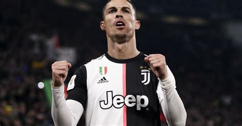 Ronaldo allegedly had his heart set on linking up with kylian mbappe and neymar in paris. Mercato PSG : Paris 'en pole position' pour Ronaldo