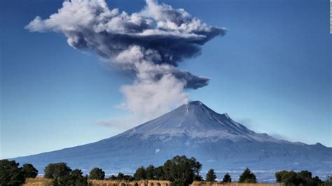 Prudence Au Mexique Le Volcan Popocatepetl Est Entré En éruption
