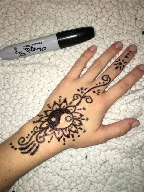 Easy Simple Henna Done With Sharpie Sharpie Tattoos Pen Tattoo