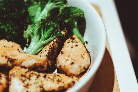Whether you're interested in increasing your lean muscle tissue, losing weight, or you just need some good healthy options to satisfy your protein requirements; 12 Healthy High Protein Foods for Weight Gain: | Gain ...