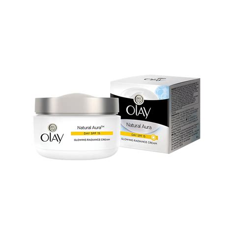 Olay Natural Aura Glowing Radiance Day Cream Price Buy Online At ₹360