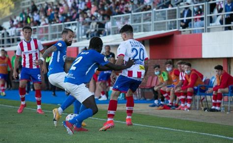 Fútbol El Linares Empata En Algeciras Y Es Líder En Solitario 0 0