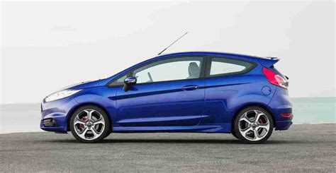 Five Reasons To Test Drive The New Ford Fiesta St Drive Safe And Fast