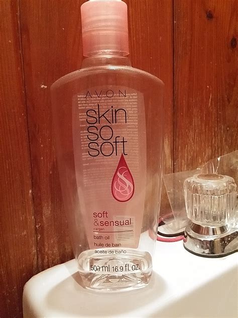 Avon Skin So Soft Soft And Sensual Bath Oil Reviews In Bath And Body