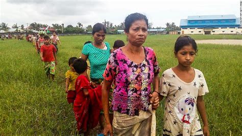 Thousands Of Rohingya Flee Violence In Myanmar Cnn