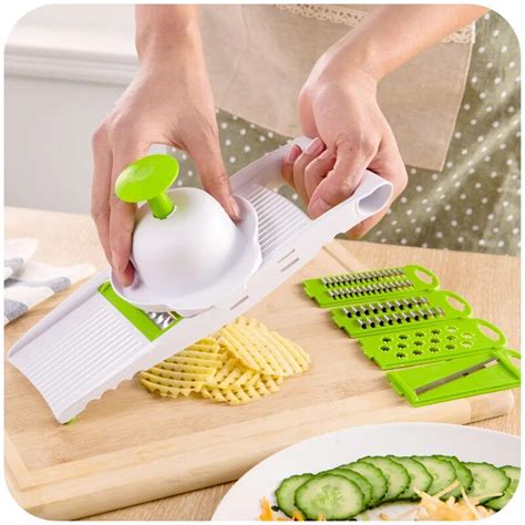 2016 New Multifunctional Mandoline Slicer With 4 Interchangeable