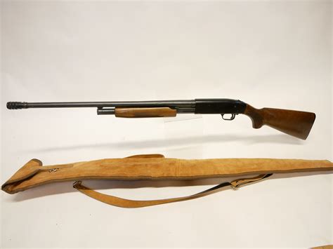 Lot 189 Mossberg 12 Bore Pump Action Shotgun Licence