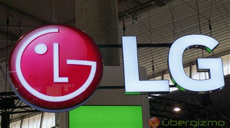 Lg To Launch Phone With Second Screen Attachment Ubergizmo