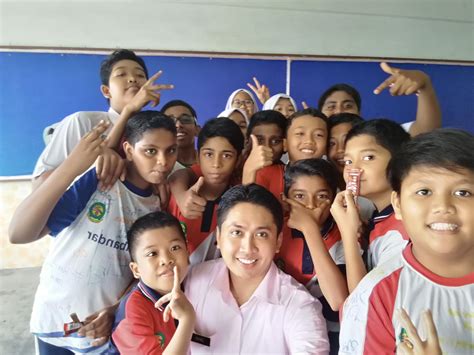Don't overload an air fryer's basket. Blog Cikgu Zahidi: (Lensa) Bergambar dengan anak murid ...