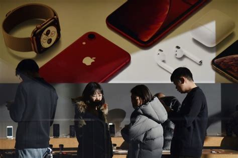 Apple Cuts Outlook Sees Challenges In China Emerging Markets