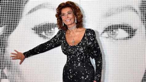 What would sophia loren do? Sophia Loren Kinder - Feuilleton Ein Taurus Fur Sophia ...