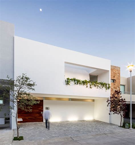 12 Minimalist Modern House Exteriors From Around The World