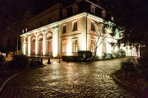 Meubles et déco design sur la redoute avec nos marques ampm et la redoute intérieurs en livraison et retour gratuit. Eventlocation La Redoute in Bonn - Tagungen & Hochzeiten