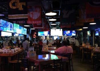 Loads of sports screens, including tables with private tv's. 3 Best Sports Bars in Savannah, GA - Expert Recommendations