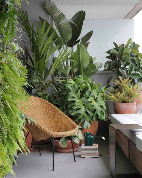 20 Marvelous Green Balcony Ideas For Your Lovely House Trenduhome