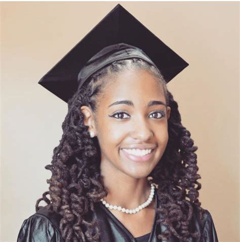 Graduation has an important place in your life so, why not make yourself. Top Ways To Slay in Your Graduation Cap With Natural Hair ...