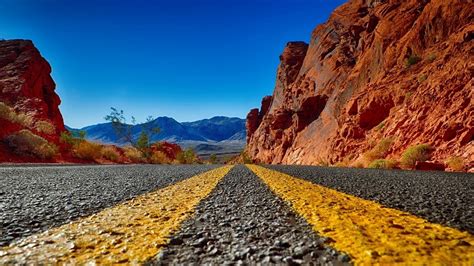 35 Most Amazing Roads In The World You Should Drive In Your Lifetime