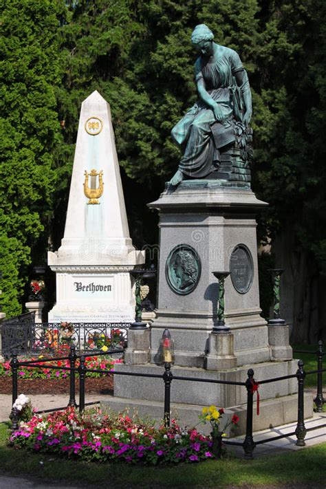 Mozart Memorial And Grave Of Beethoven In Vienna Stock