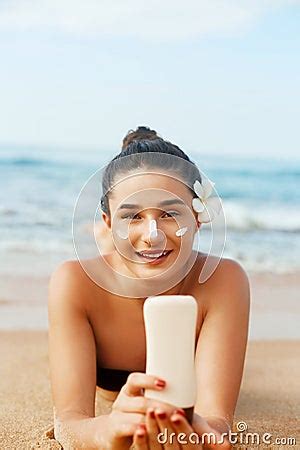 Sunscreen Woman Applying Suntan Lotion Showing Bottle Beautiful Smiling Happy Woman With Suntan