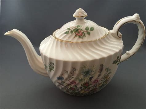 Aynsley Wild Tudor 234 Pint Teapot Replace Your Plates