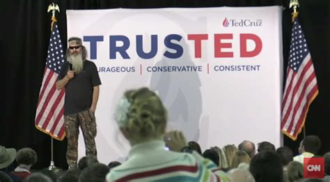 Duck Dynasty Patriarch Urges Iowans To Vote Ted Cruz To “rid The Earth
