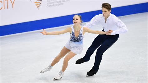 Figure Skating News Young Russian Pair Cause Figure Skating Upset