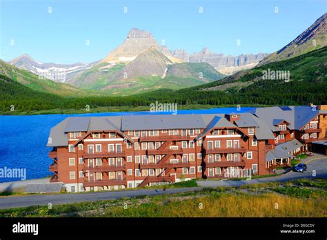 Many Glacier Hotel Glacier National Park Montana Mt Us Stock Photo Alamy