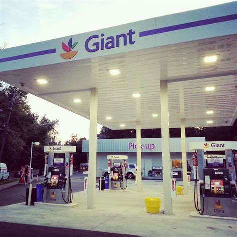 Robert Dyer Bethesda Row Giant Gas Station And Grocery Pickup At