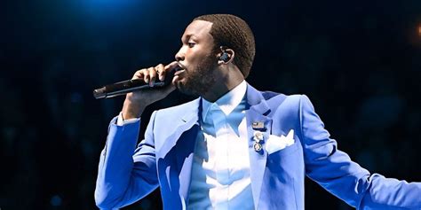 25.09.2020 · september 25, 2020 meek mill shows off 'incredible' acting skills in new movie 'charm city kings' hbo max to release film starring philly rapper on oct. Meek Mill's Prayer | dosage MAGAZINE