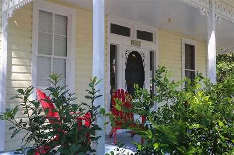 Ab butler's dogtrot in fredericksburg is a quaint property located in the heart of the texas hill country. Fredericksburg Texas Bed and Breakfast Cabins-Calico ...