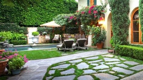 If you have a small yard, choose an outdoor landscape design that enables you to use the space you have effectively. Backyard landscaping Ideas And Designs For Your House in ...