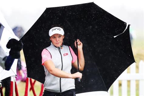 Brooke Henderson Overcomes Bad Weather At New Zealand Women S Open To
