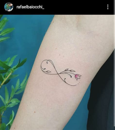 53 Delicate Wrist Tattoos For Your Upcoming Ink Session Artofit