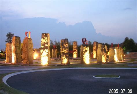 Trus bingung mau menginap di mana? Just Another Journal: Danga Bay, Johor Bahru