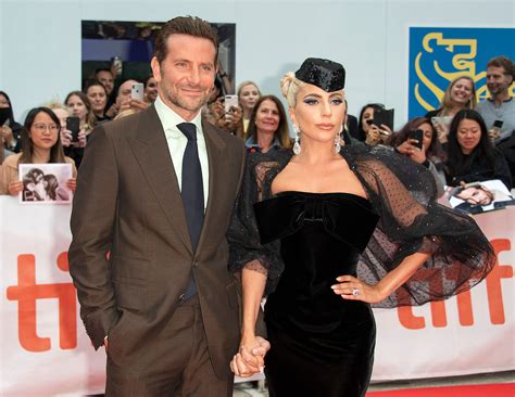 Watch Lady Gaga Bradley Cooper Perform Striking A Star Is Born Duet Shallow F3news