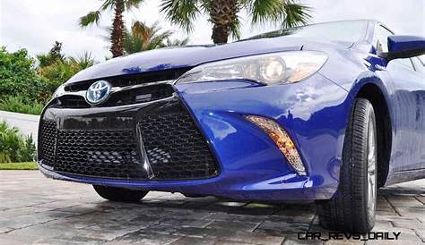 2015 Toyota Camry SE Hybrid Review