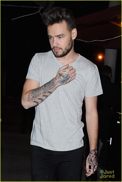 Liam james payne, born 29 august 1993 (age 20), is from wolverhampton, west midlands, england. Does One Direction's Liam Payne Have a New Lion Tattoo on ...