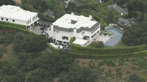 Jennifer Lopez Ben Affleck Buy 60m Beverly Hills Mega Mansion Wnct
