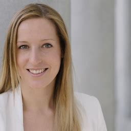 She competed in the women's 1500 metres at the 1992 summer olympics. Simone Meier in der Personensuche von Das Telefonbuch