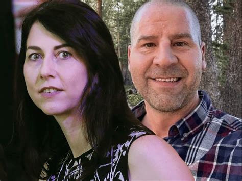 Jeff Bezos Ex Wife Mackenzie Scott S Divorce From Second Husband Finalized Tmz News
