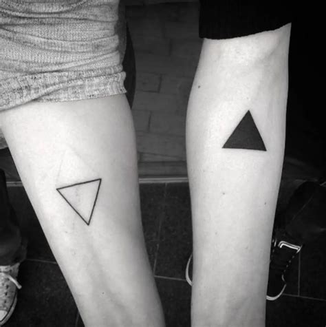 Taties Tatuajes De Triangulos Para Mujeres Significado