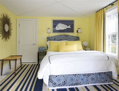 20 Beautiful Yellow Bedroom Ideas