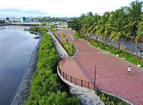 Reopen The Iloilo River Esplanade To Bikers