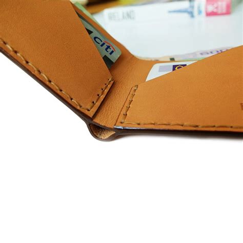 Simple Compact Wallet Bi Fold Soft Touch