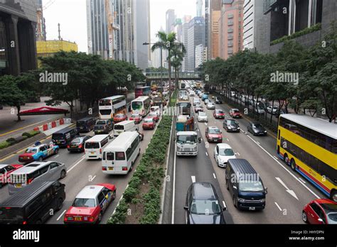 The Traffic In Hong Kong Roads Stock Photo Alamy