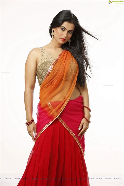 Indian Actress Pictures Sharmiela Mandre Spicy Hot Actress Hot Saree